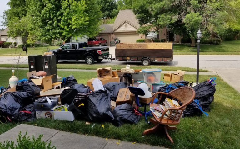 How to Select the Right Junk Removal Service for Your Needs