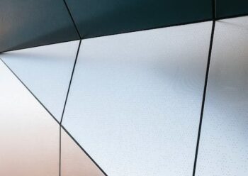 Aluminium Composite Panel (ACP): Solusi Material Modern untuk Bangunan Estetis dan Tahan Lama